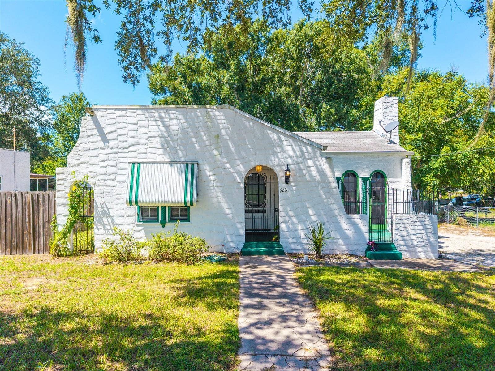 528 S 8TH STREET, Lake Wales, FL 33853 528 S 8TH STREET, Lake Wales, FL 33853