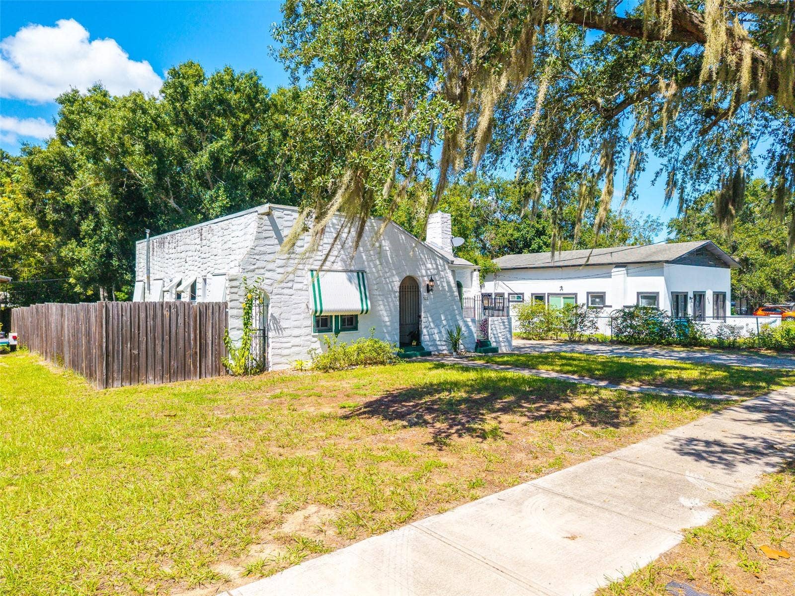 528 S 8TH STREET, Lake Wales, FL 33853 528 S 8TH STREET, Lake Wales, FL 33853