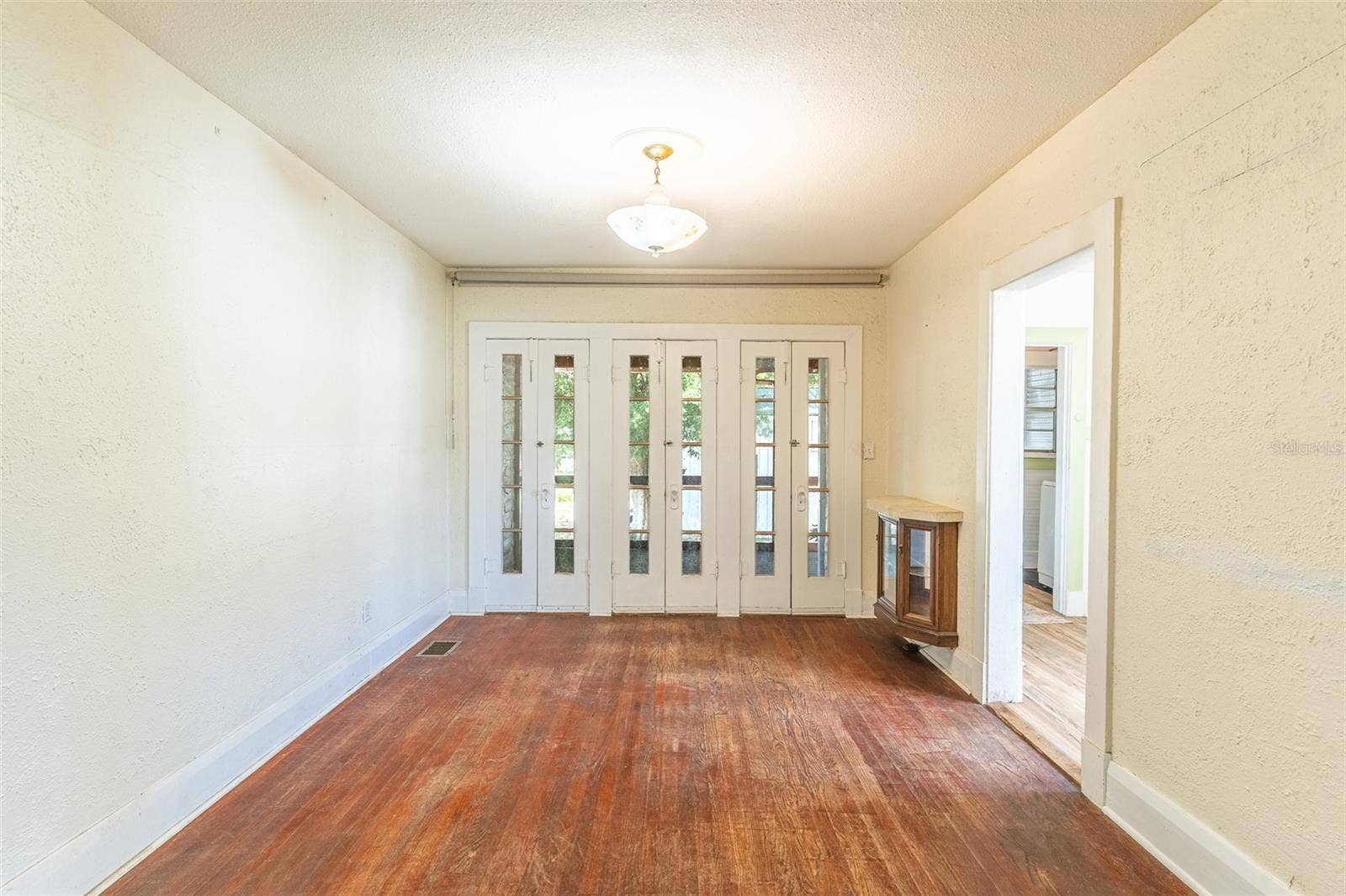 528 S 8TH STREET, Lake Wales, FL 33853 528 S 8TH STREET, Lake Wales, FL 33853