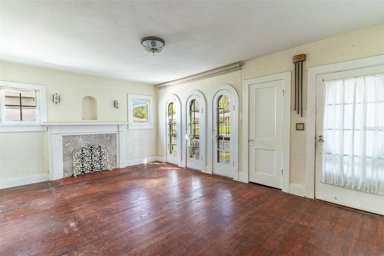 528 S 8TH STREET, Lake Wales, FL 33853 528 S 8TH STREET, Lake Wales, FL 33853
