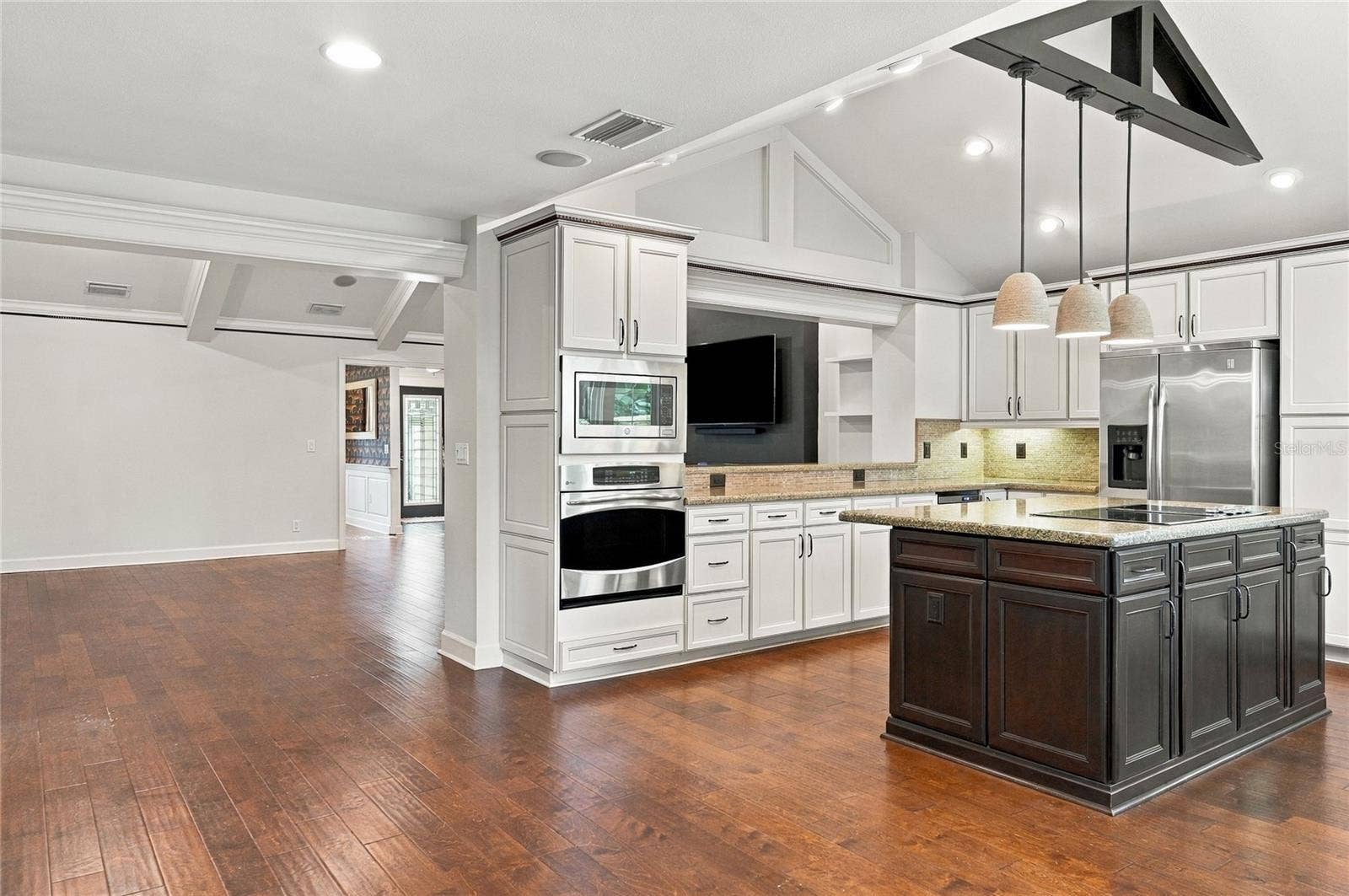 828 BROOKWOOD DRIVE, Lakeland, FL 33813 828 BROOKWOOD DRIVE, Lakeland, FL 33813