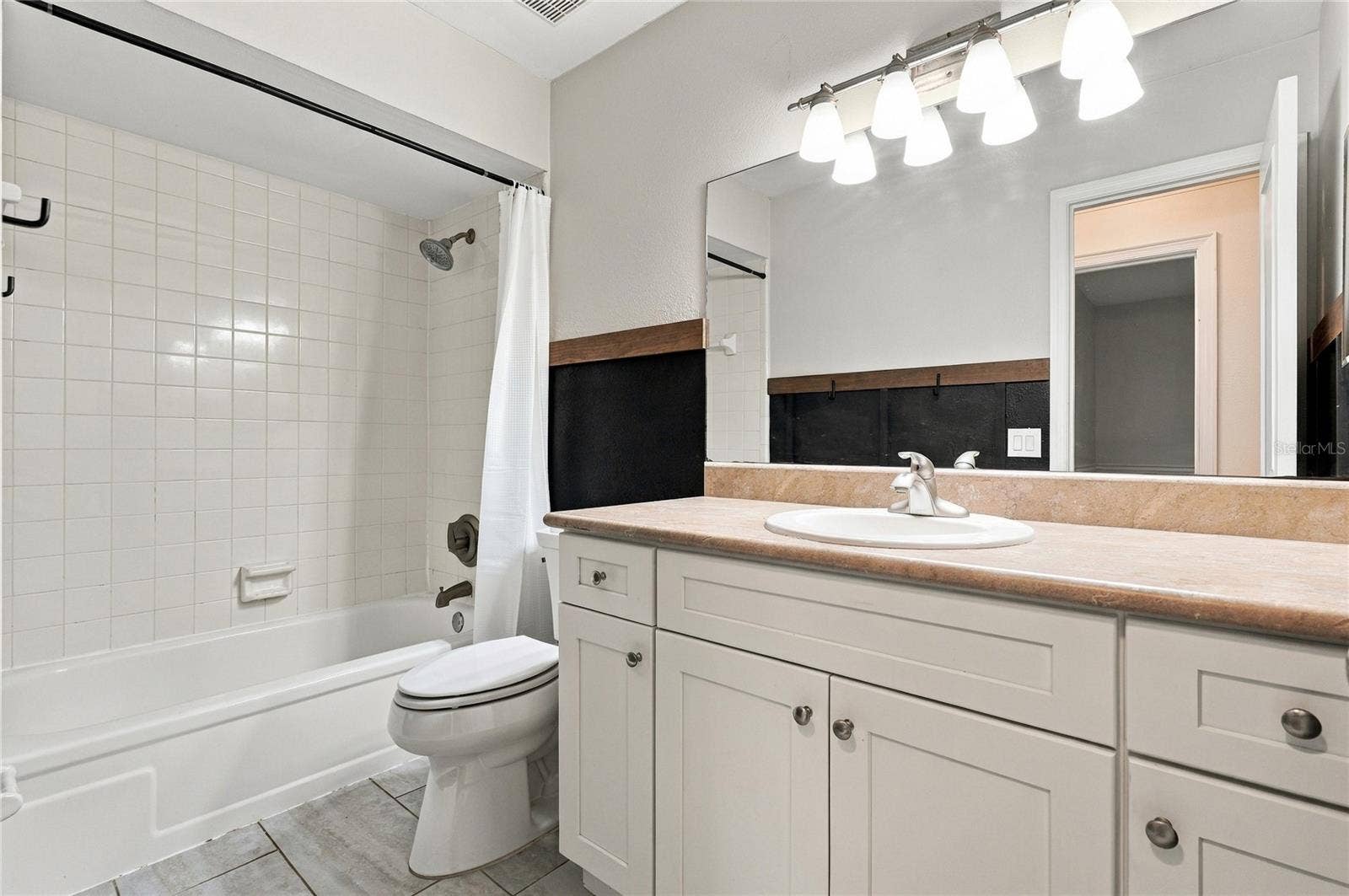 828 BROOKWOOD DRIVE, Lakeland, FL 33813 828 BROOKWOOD DRIVE, Lakeland, FL 33813