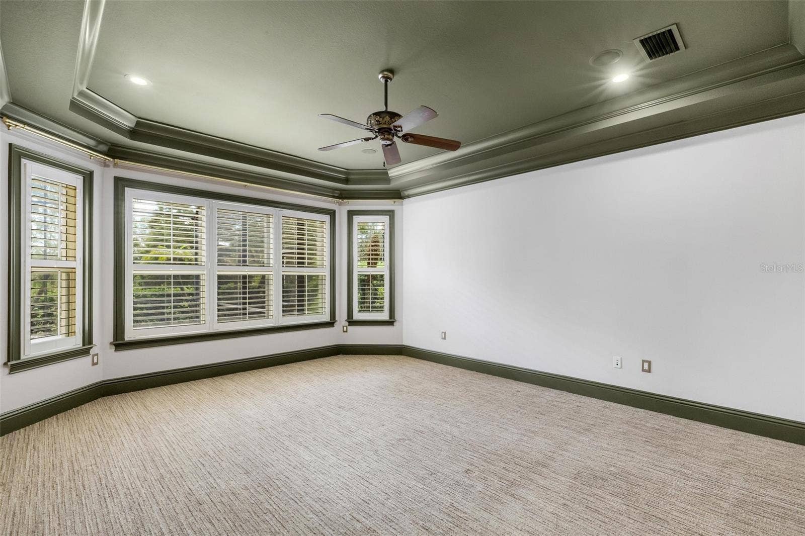 2734 BELLERIVE DRIVE, Lakeland, FL 33803 This spacious room measures 17' x 16'