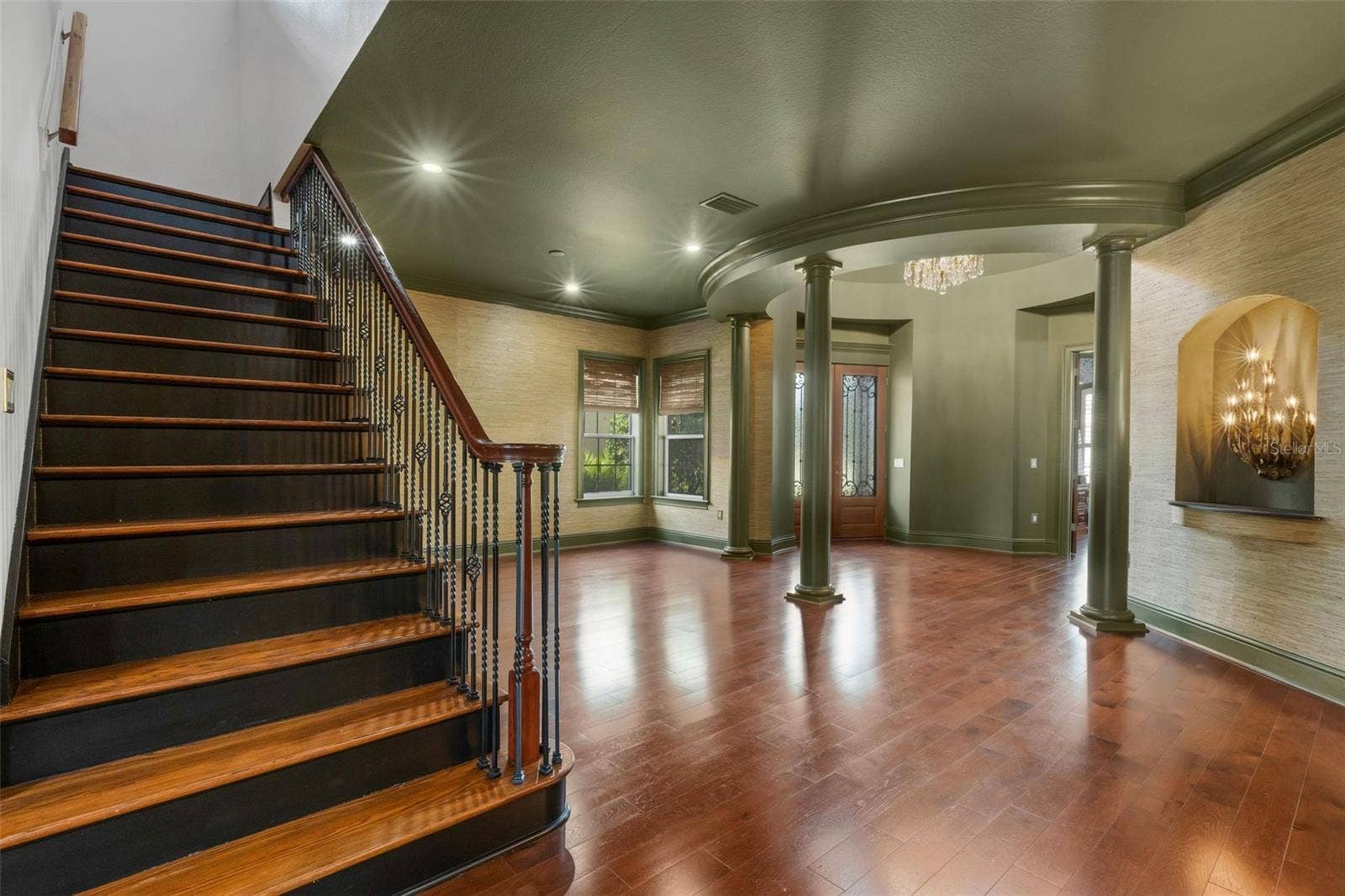 2734 BELLERIVE DRIVE, Lakeland, FL 33803 And upstairs there is even more magic to this home.