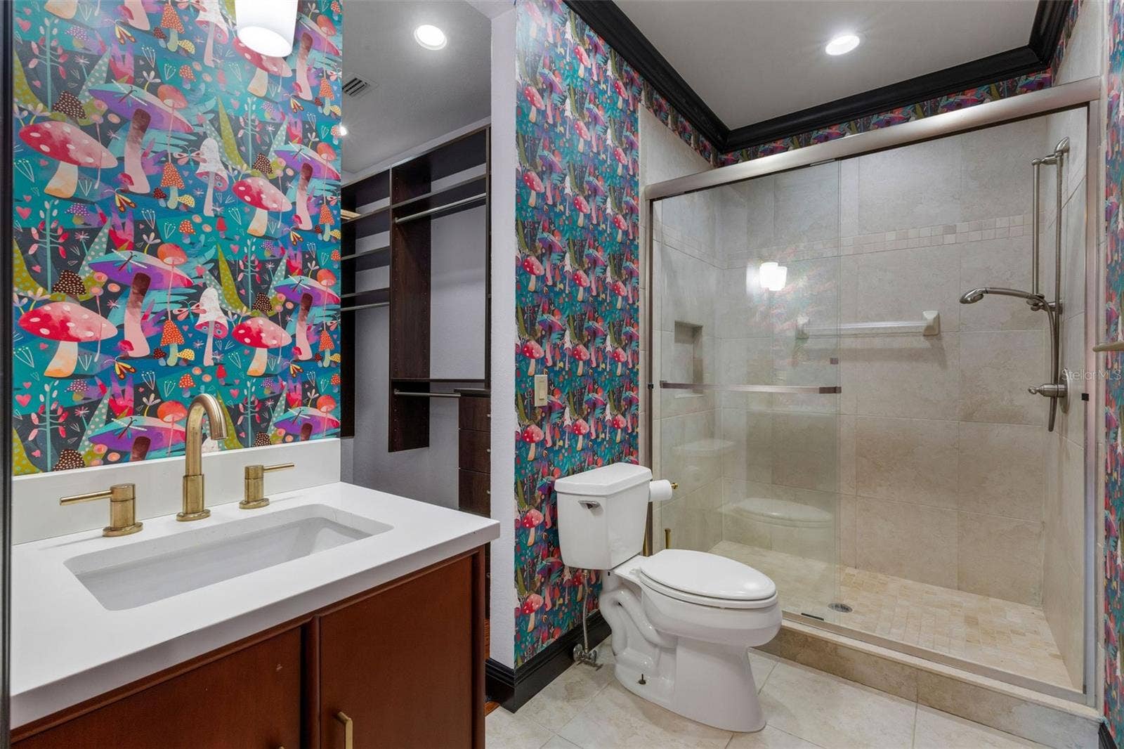 2734 BELLERIVE DRIVE, Lakeland, FL 33803 This one has a private ensuite bathroom and walk-in closet.