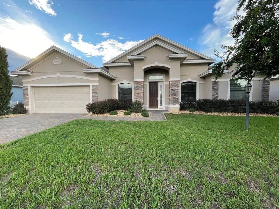 Property photo for 326 LAKE MARIANA WAY, Auburndale, FL
