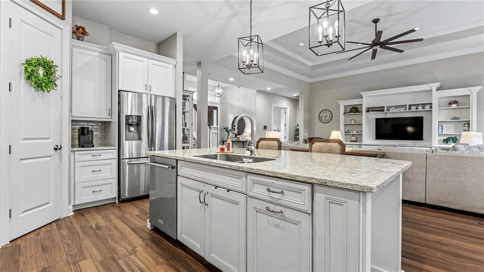 1539 HOLLINGSWORTH CREEK COURT, Lakeland, FL 33803 1539 HOLLINGSWORTH CREEK COURT, Lakeland, FL 33803