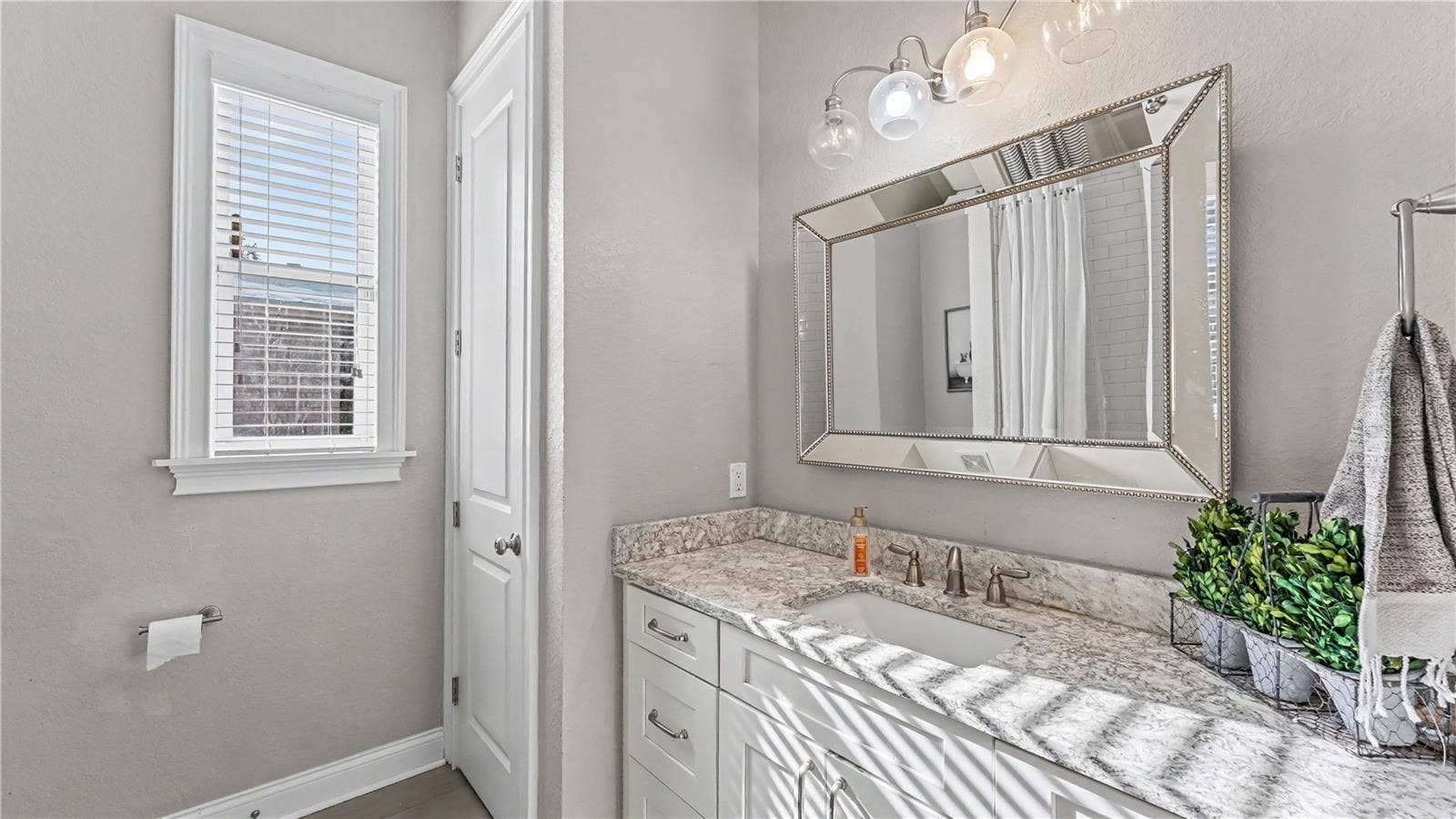 1539 HOLLINGSWORTH CREEK COURT, Lakeland, FL 33803 1539 HOLLINGSWORTH CREEK COURT, Lakeland, FL 33803