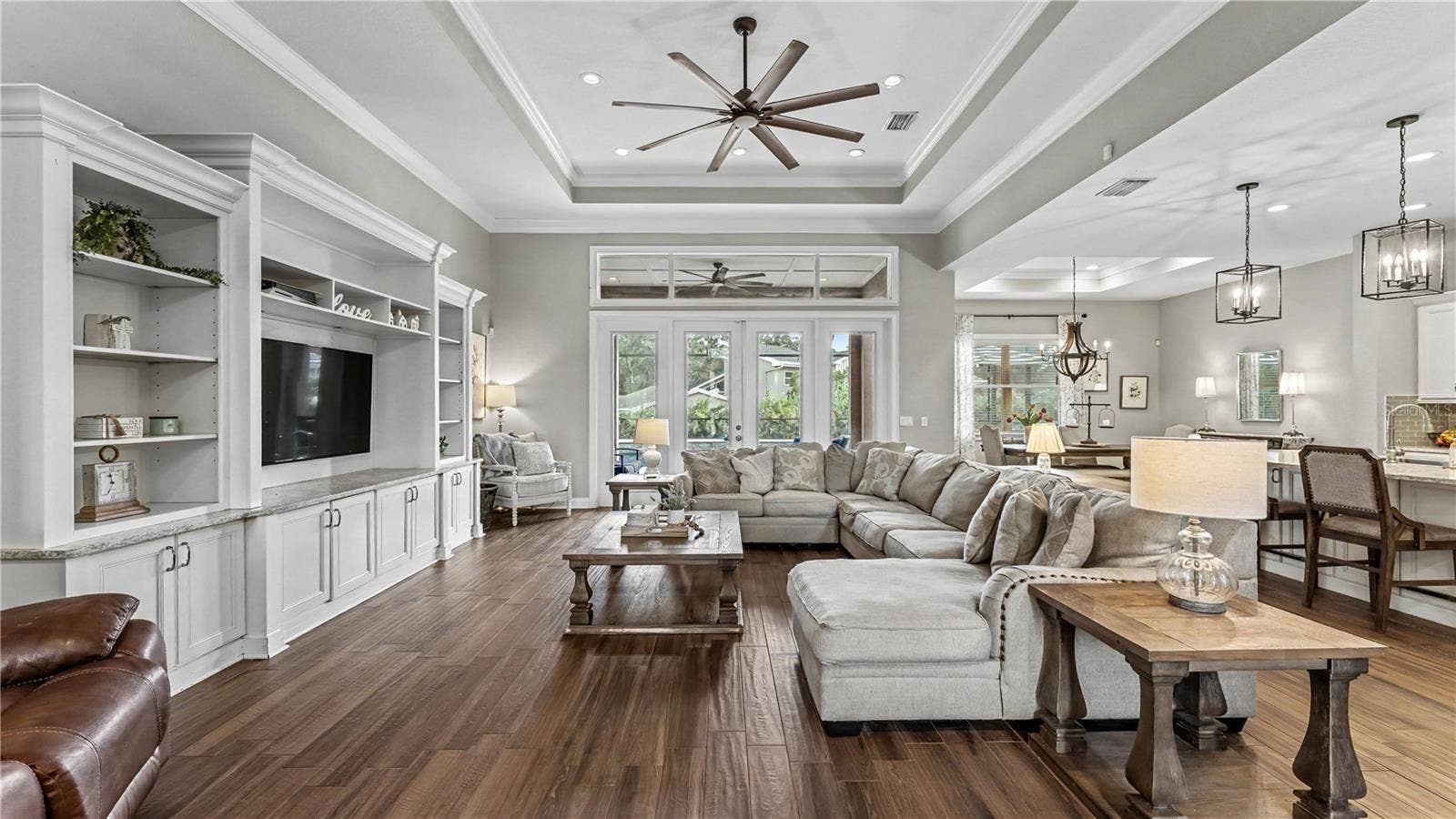1539 HOLLINGSWORTH CREEK COURT, Lakeland, FL 33803 1539 HOLLINGSWORTH CREEK COURT, Lakeland, FL 33803