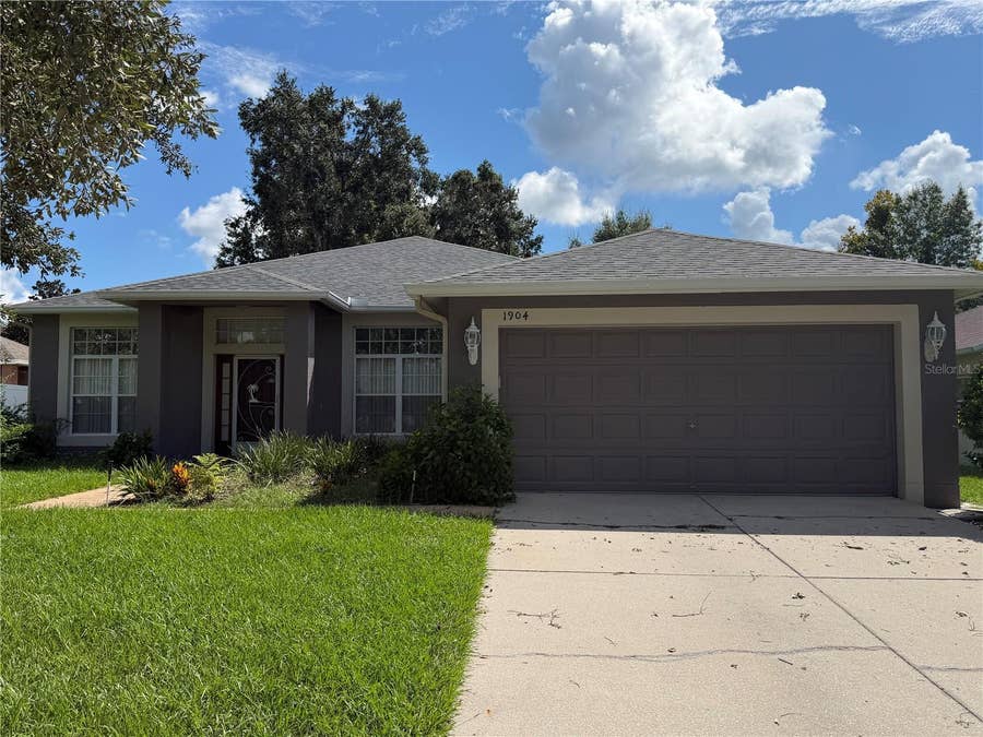 Property photo for 1904 SAMANTHA LANE, Valrico, FL