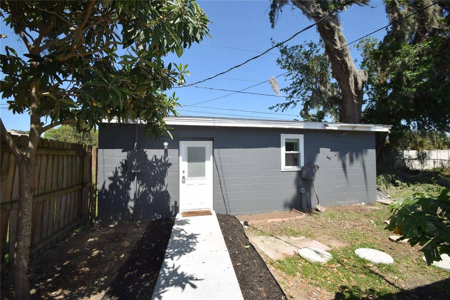Property photo for 527 GARDEN DRIVE N, #2, Lakeland, FL