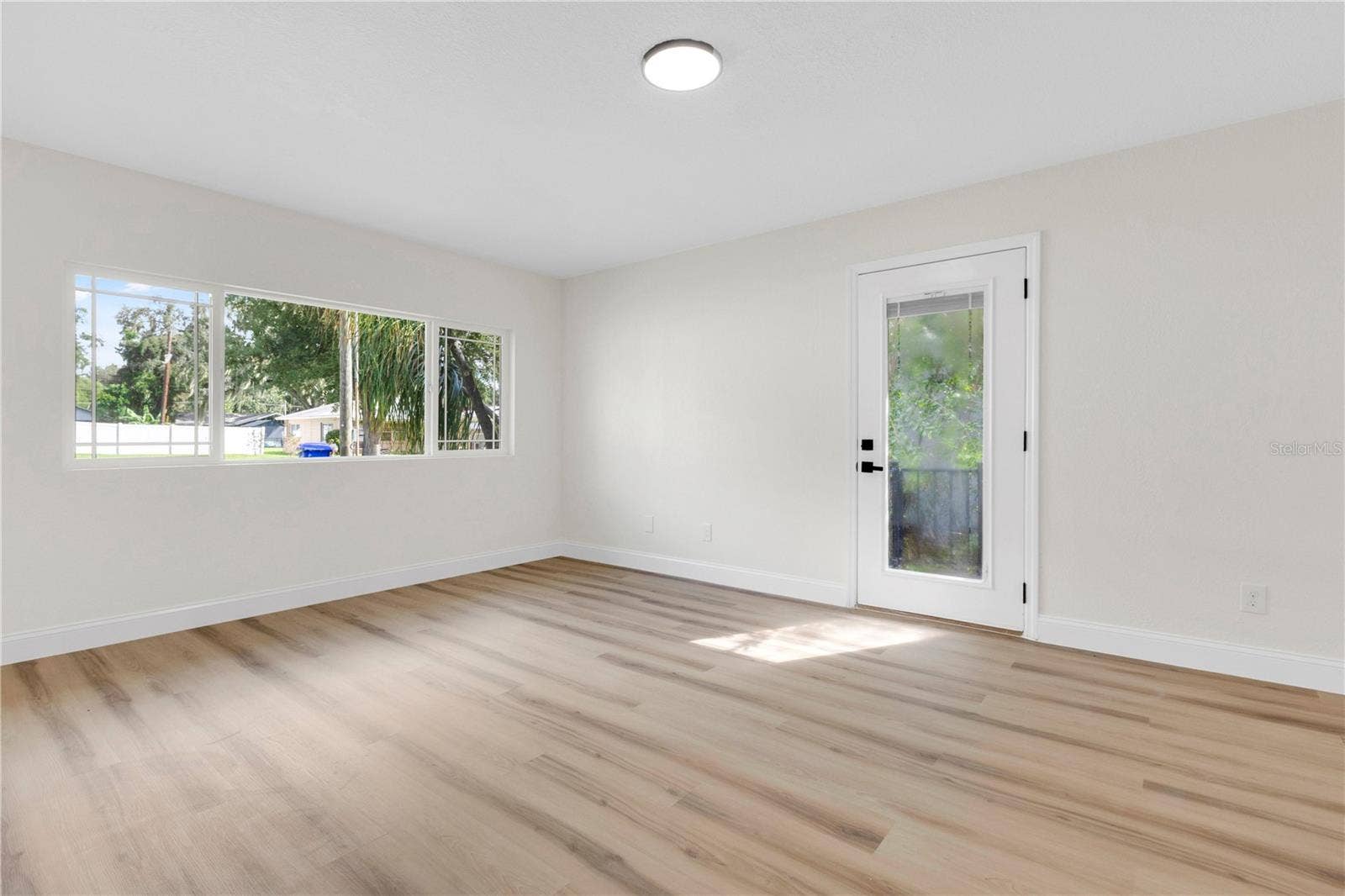 841 E VALENCIA STREET, Lakeland, FL 33805 841 E VALENCIA STREET, Lakeland, FL 33805
