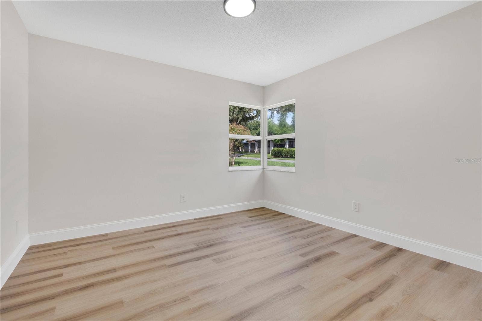 841 E VALENCIA STREET, Lakeland, FL 33805 841 E VALENCIA STREET, Lakeland, FL 33805