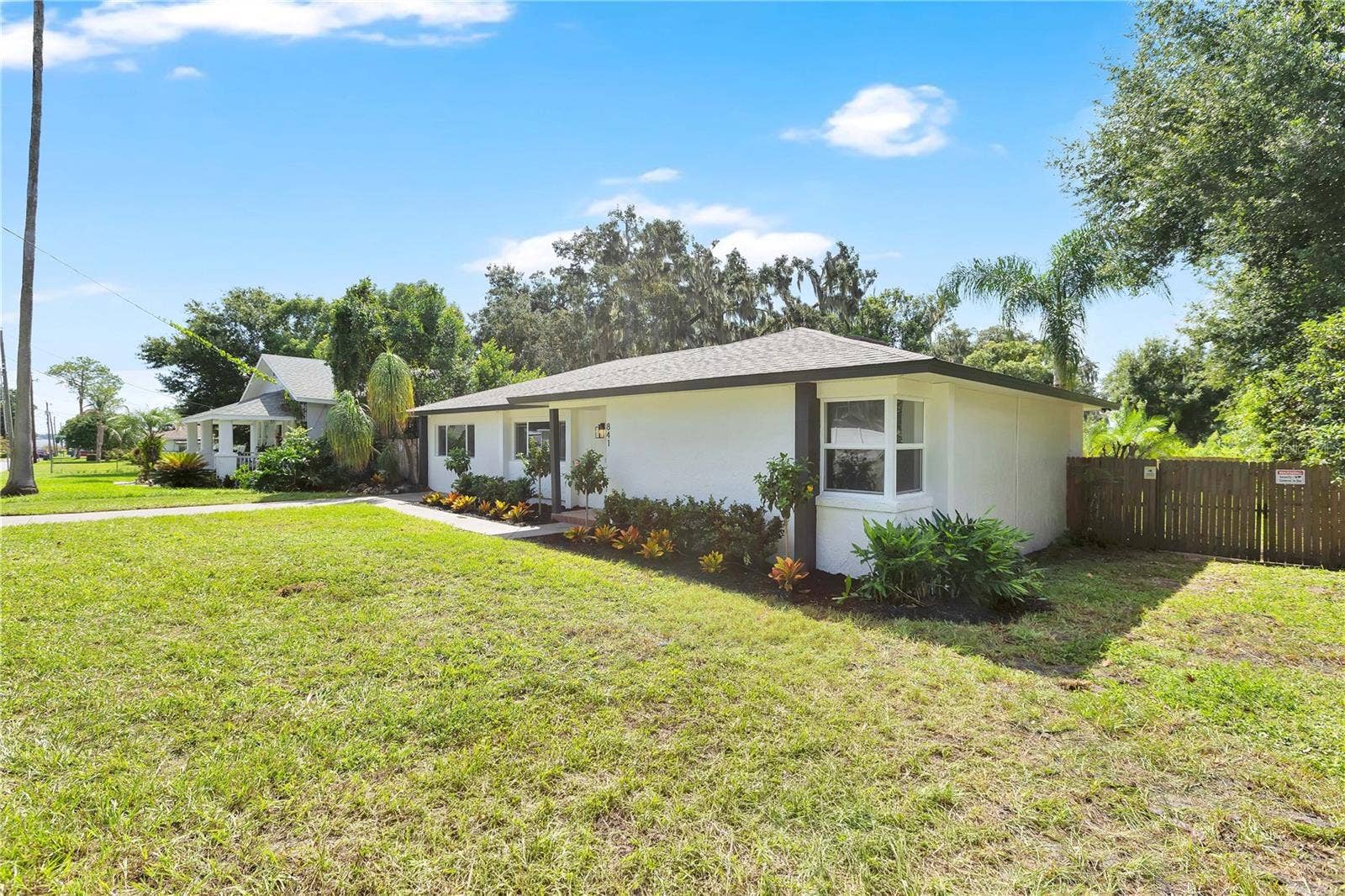 841 E VALENCIA STREET, Lakeland, FL 33805 841 E VALENCIA STREET, Lakeland, FL 33805