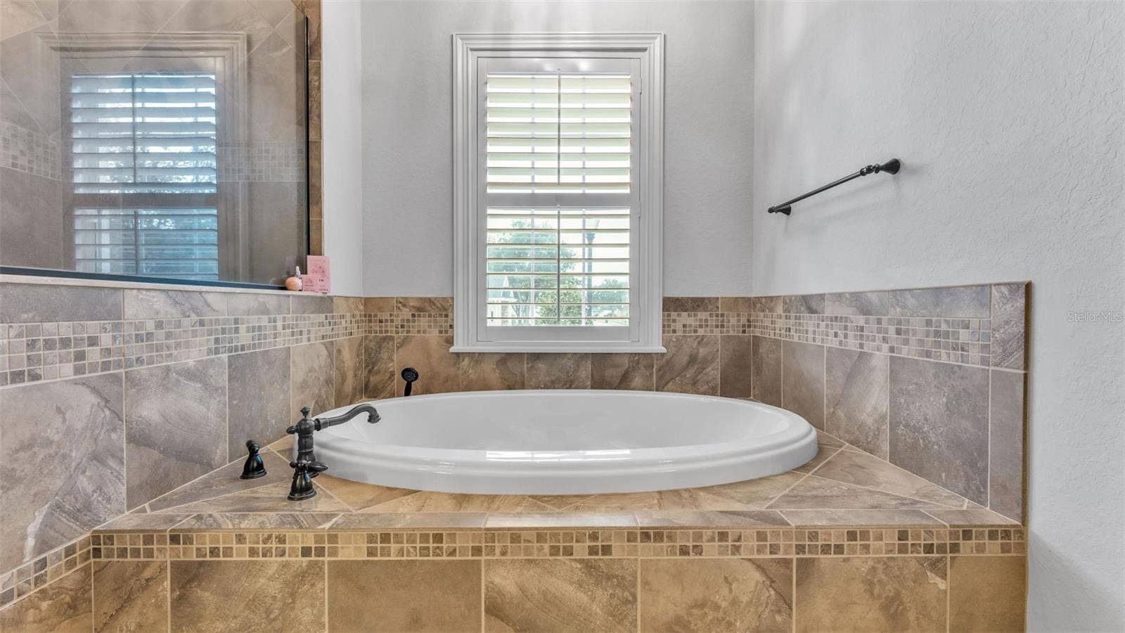 6626 CRESCENT WOODS CIRCLE, Lakeland, FL 33813 primary bathroom
