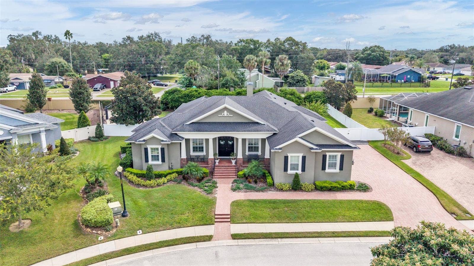 6626 CRESCENT WOODS CIRCLE, Lakeland, FL 33813 6626 CRESCENT WOODS CIRCLE, Lakeland, FL 33813