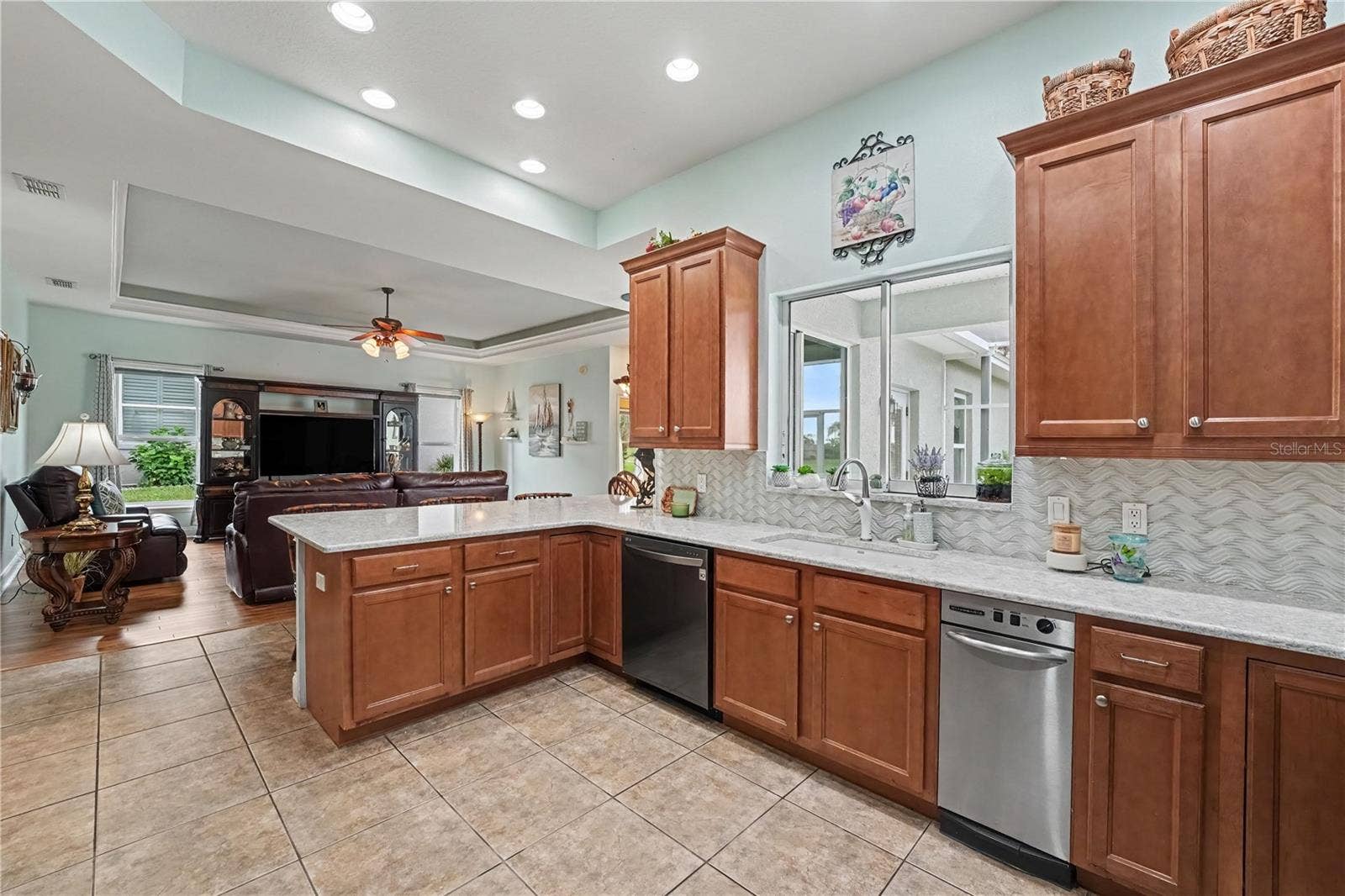 745 OSPREY LANDING DRIVE, Lakeland, FL 33813 745 OSPREY LANDING DRIVE, Lakeland, FL 33813