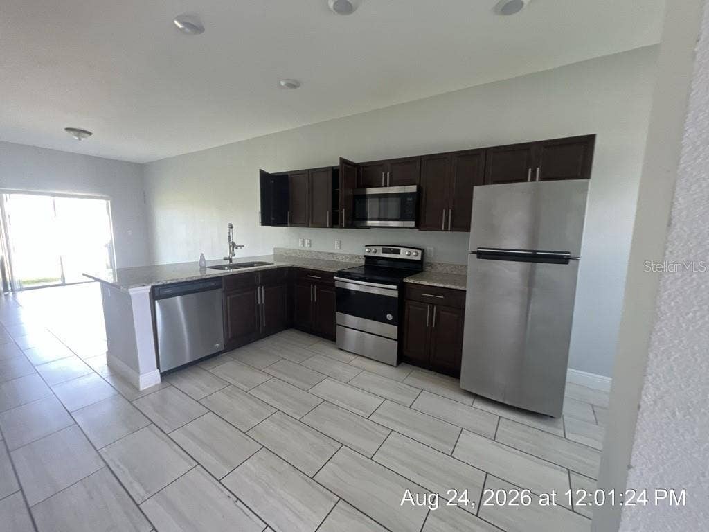 625 BITTERN COURT, #A & B, Poinciana, FL 34759 Kitchen