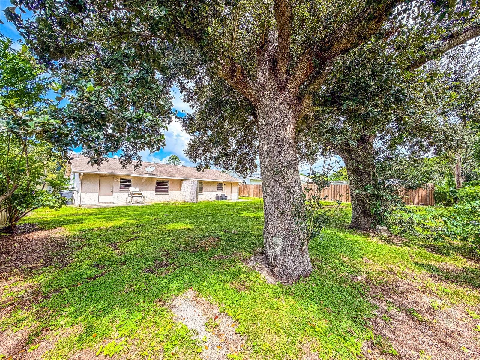 646 BEVERLY DRIVE, #646 and 648, Lake Wales, FL 33853