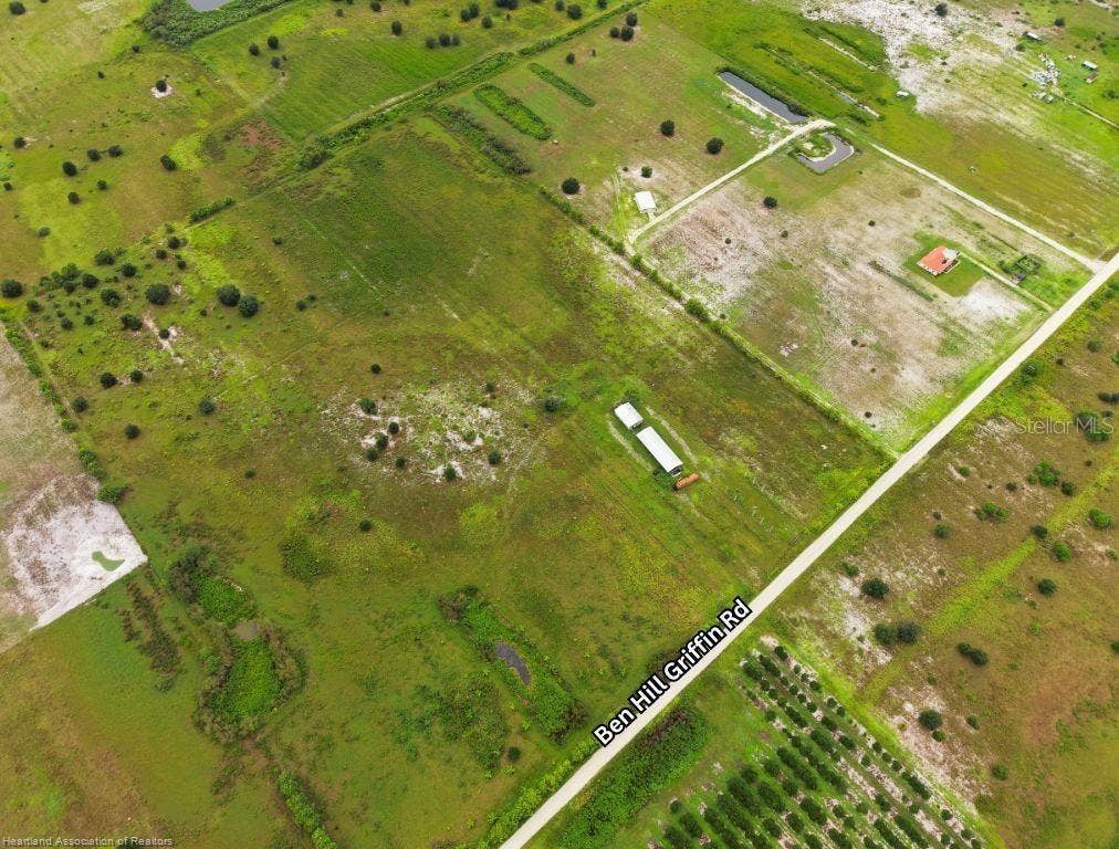 561 US-27 N, Venus, FL 33960