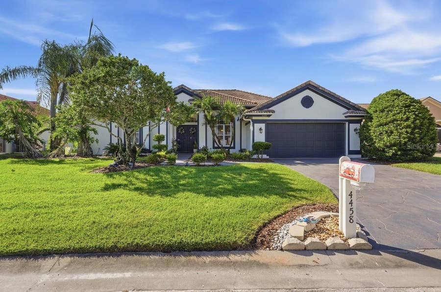 Property photo for 4458 FAIRWAY OAKS DRIVE, Mulberry, FL
