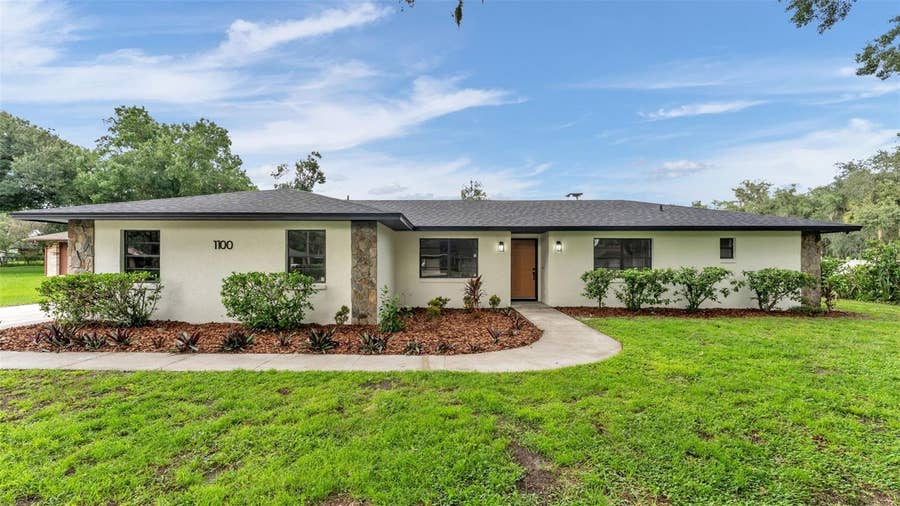 Property photo for 1100 HAMMOCK SHADE DRIVE, Lakeland, FL