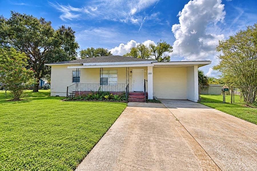 Property photo for 201 LAKE DALE DRIVE, Auburndale, FL