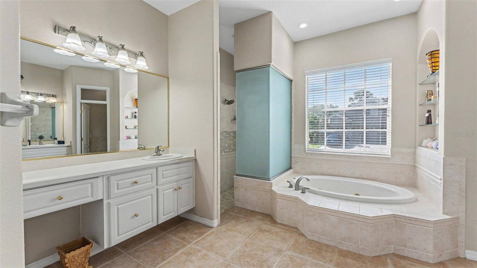 2640 VERANDAH VUE DRIVE, Lakeland, FL 33812 2640 VERANDAH VUE DRIVE, Lakeland, FL 33812