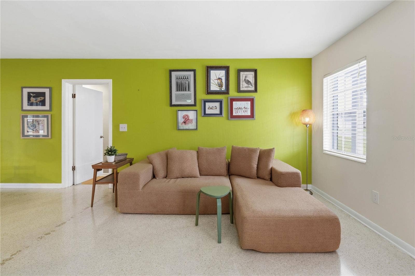 222 6TH STREET NE, Fort Meade, FL 33841 Living