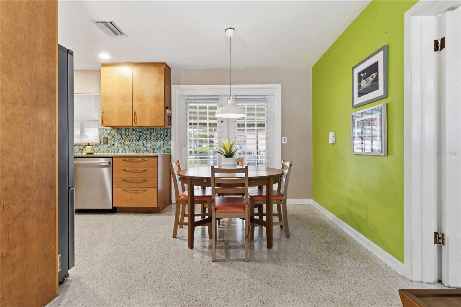 222 6TH STREET NE, Fort Meade, FL 33841 Dining area