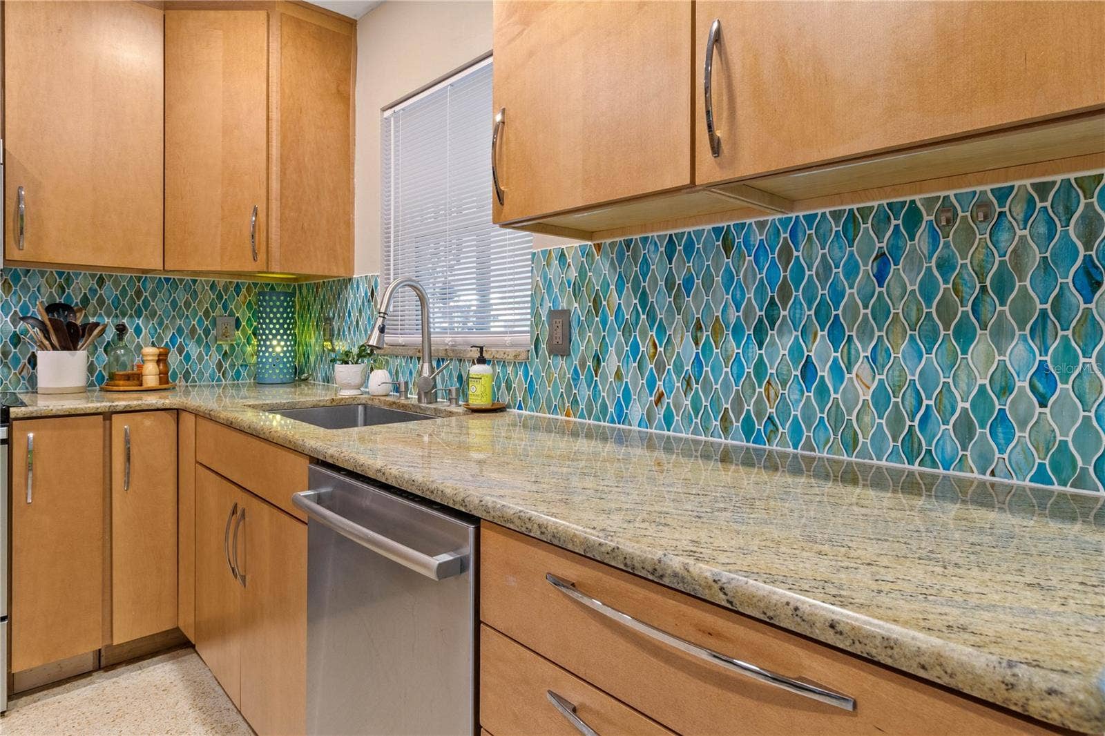 222 6TH STREET NE, Fort Meade, FL 33841 Kitchen