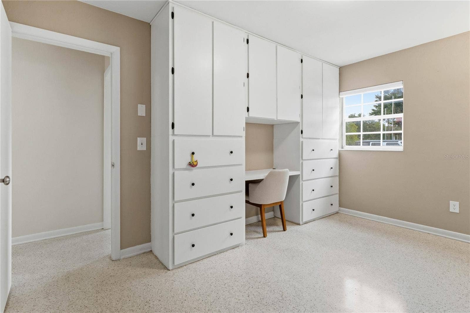 222 6TH STREET NE, Fort Meade, FL 33841 Guest bedroom 4 with built-ins