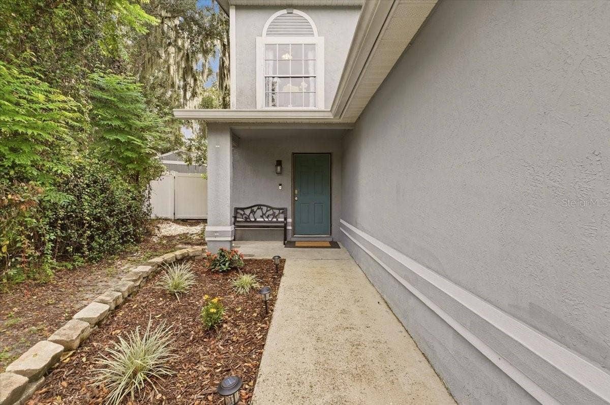 3824 CREEK WAY COURT, Plant City, FL 33563 Front Entry