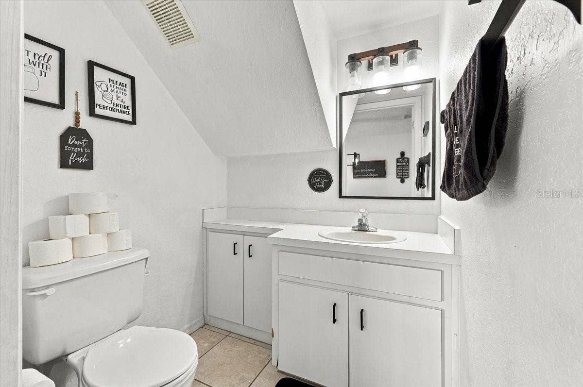 3824 CREEK WAY COURT, Plant City, FL 33563 1/2 Bathroom 1st Floor
