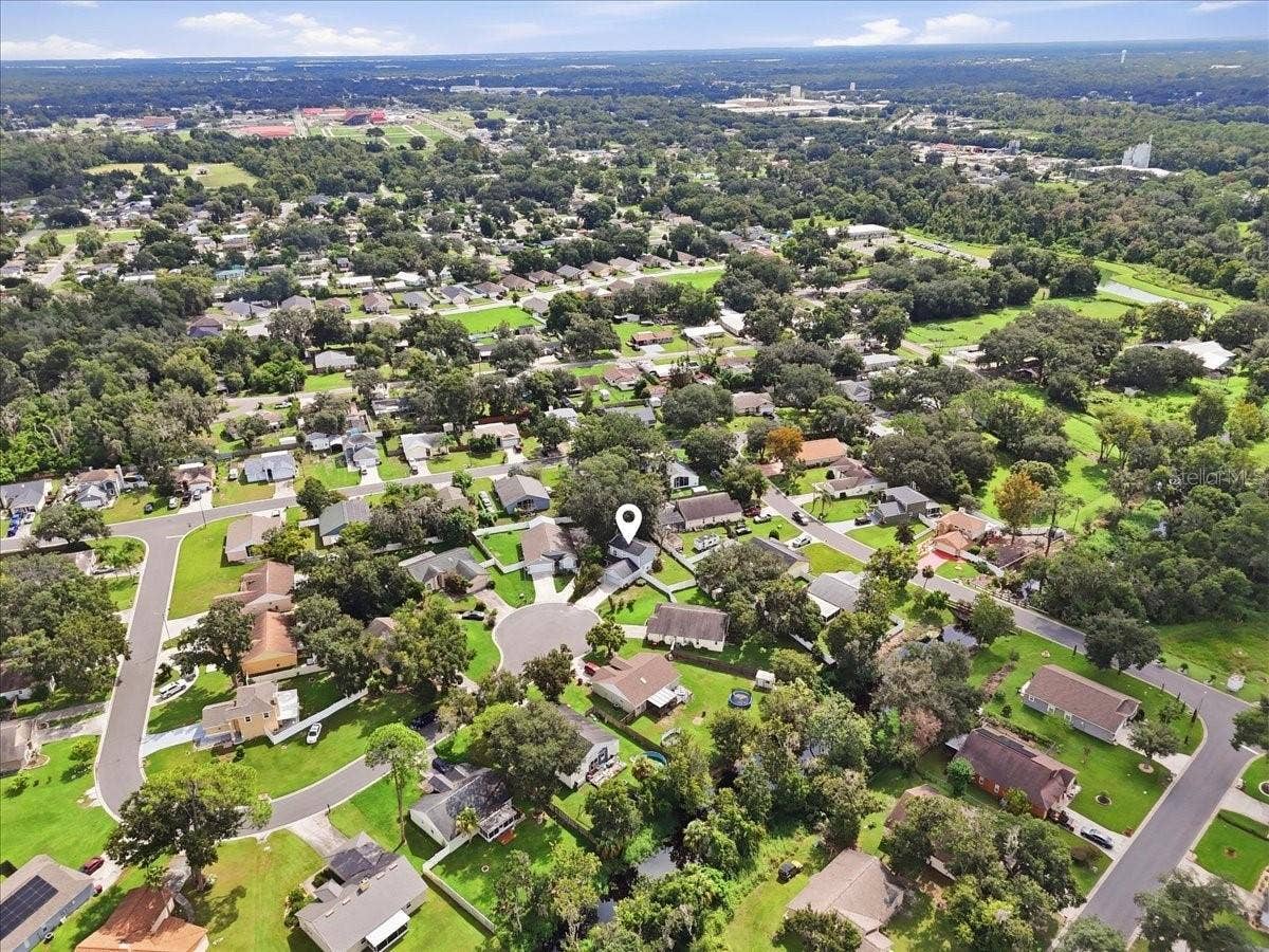 3824 CREEK WAY COURT, Plant City, FL 33563 3824 CREEK WAY COURT, Plant City, FL 33563