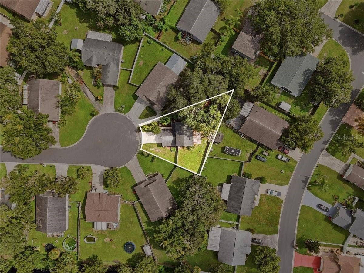 3824 CREEK WAY COURT, Plant City, FL 33563 3824 CREEK WAY COURT, Plant City, FL 33563
