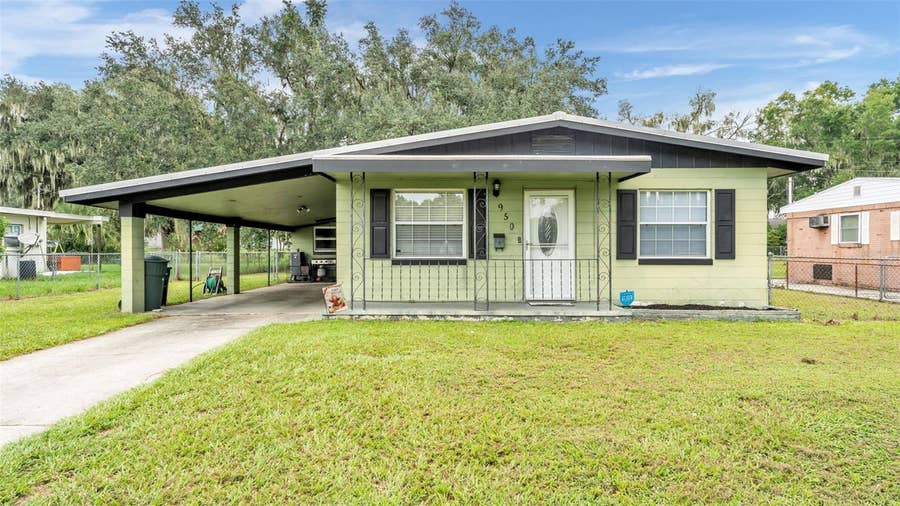 Property photo for 950 E LAKE DRIVE, Bartow, FL