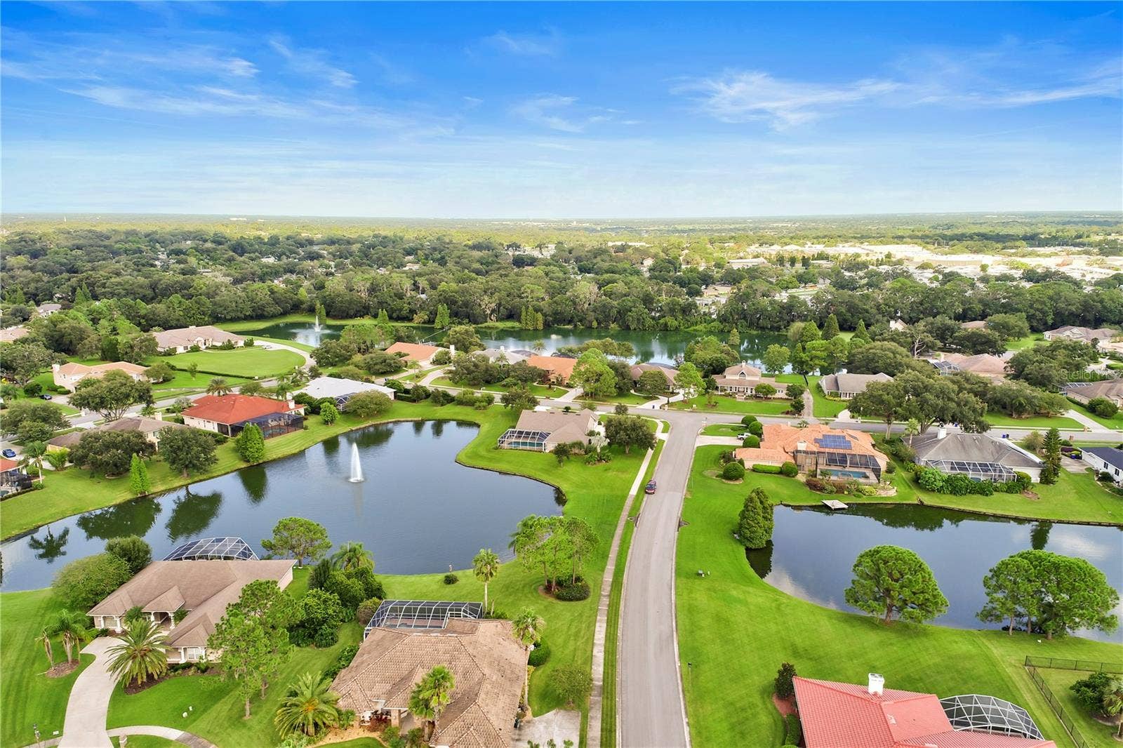 3507 BARLEY LANE, Lakeland, FL 33803 Located in the Bridgefield community of Oakbridge.