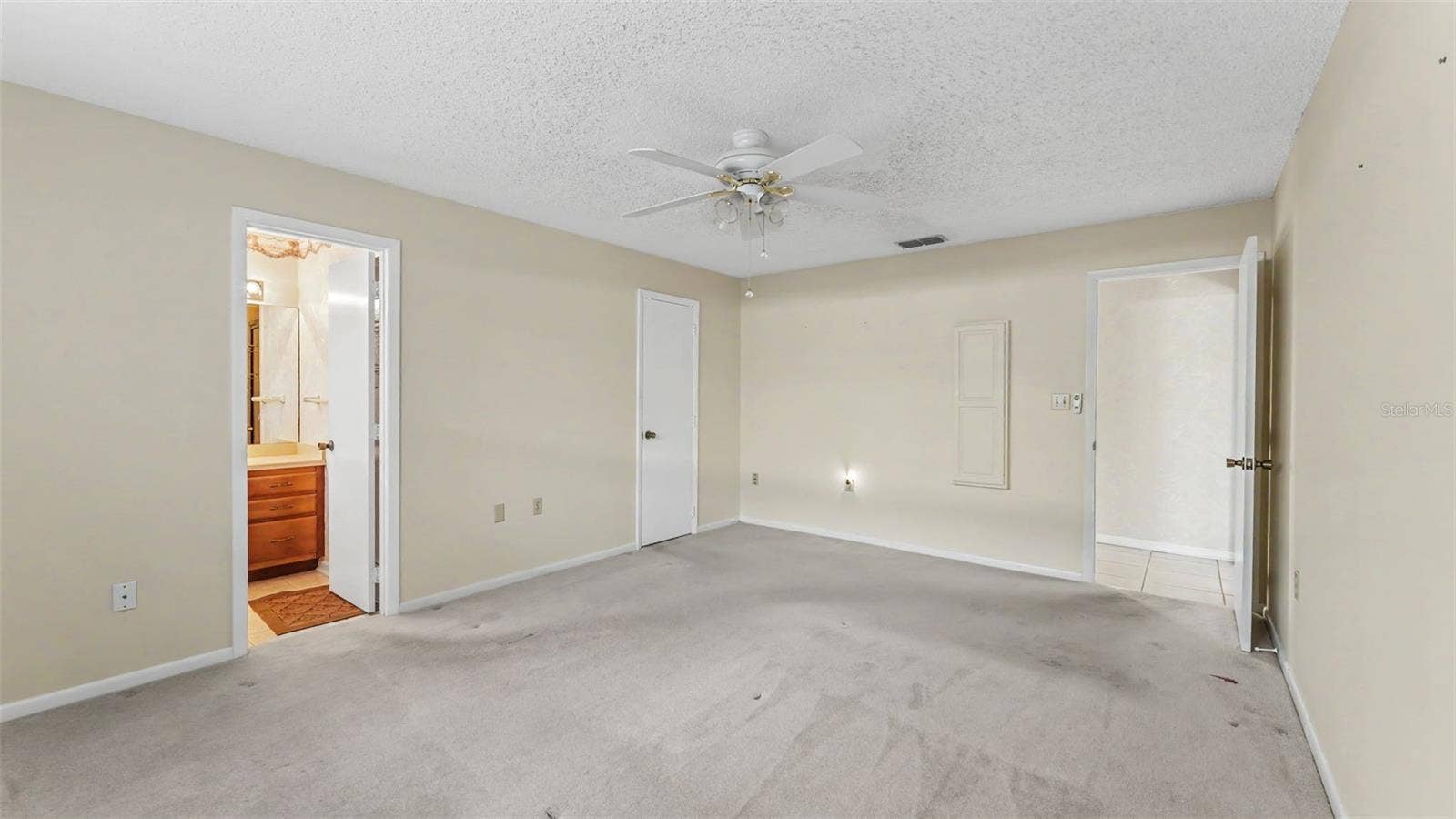 450 NIGHTHAWK DRIVE, Lakeland, FL 33813 450 NIGHTHAWK DRIVE, Lakeland, FL 33813