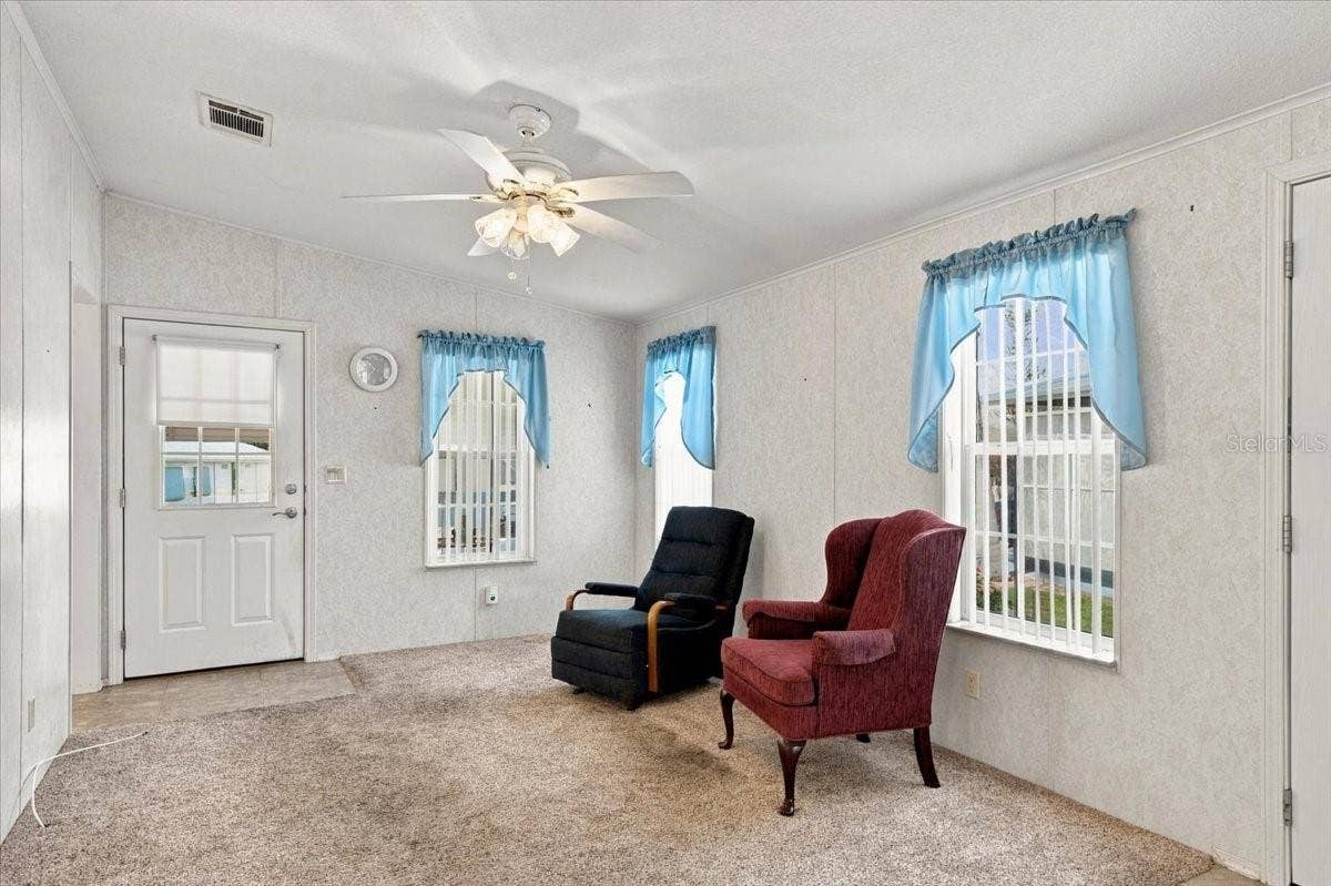 59 BEAVERKILL DRIVE, Lake Wales, FL 33898 Living Room