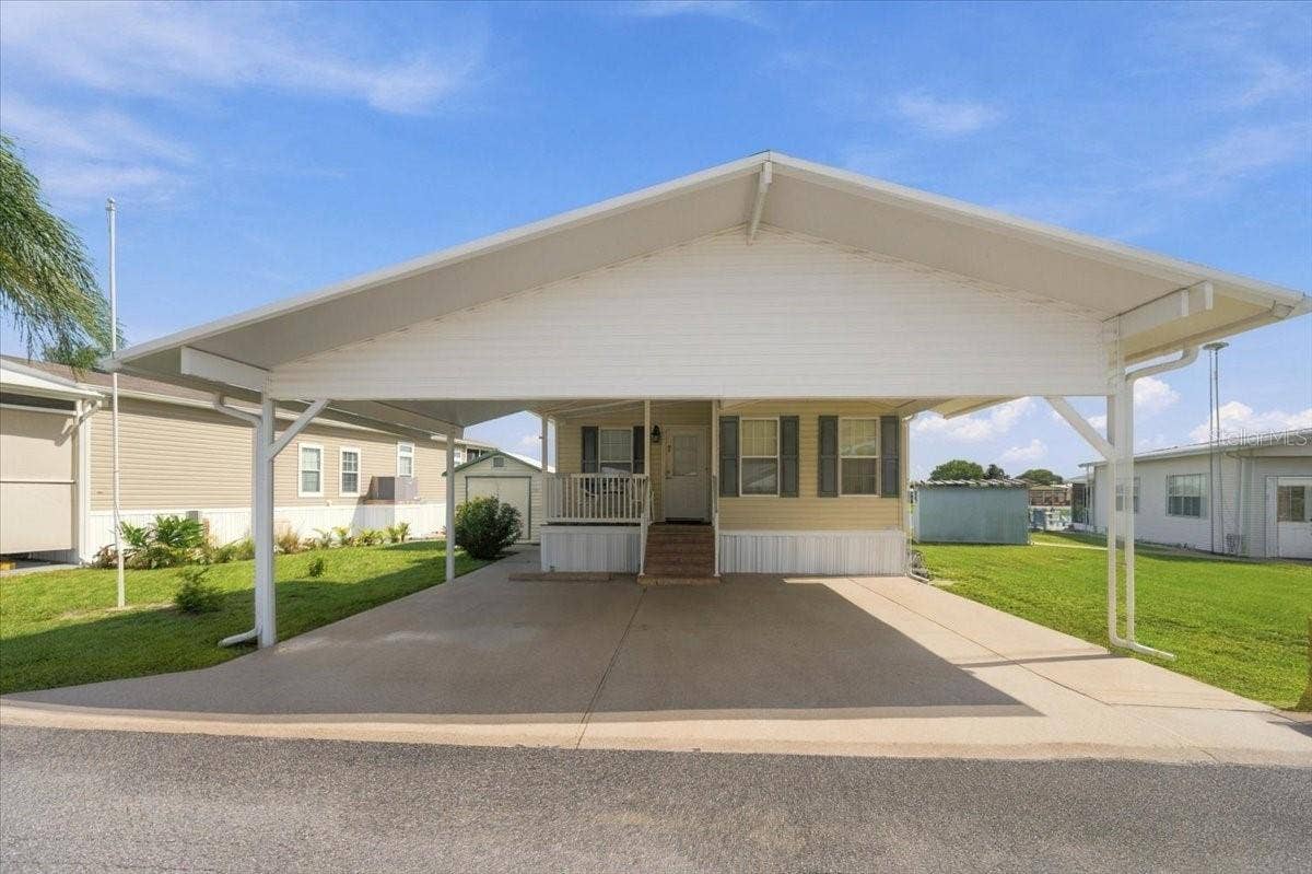 59 BEAVERKILL DRIVE, Lake Wales, FL 33898 LARGE Carport!