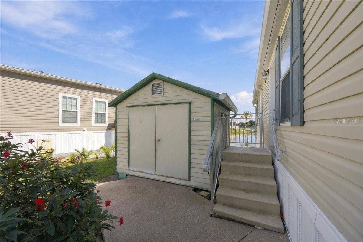 59 BEAVERKILL DRIVE, Lake Wales, FL 33898 10x10 Shed