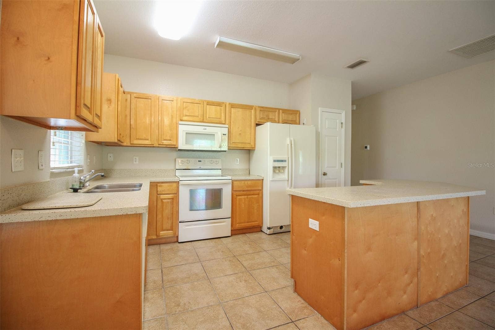 3143 MILLER AVENUE, Lake Placid, FL 33852 3143 Unit