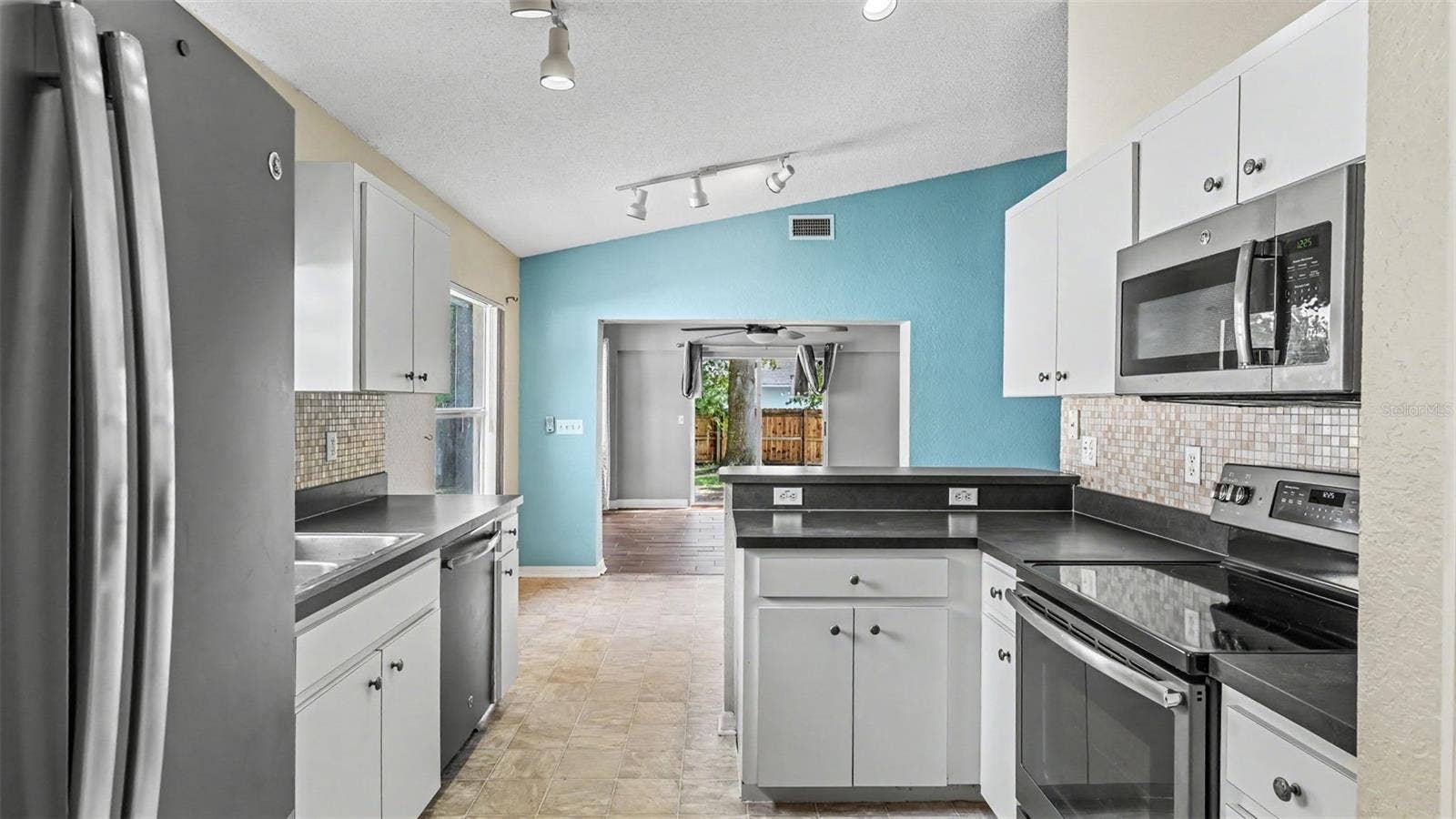 1793 GREY FOX DRIVE, Lakeland, FL 33810 1793 GREY FOX DRIVE, Lakeland, FL 33810