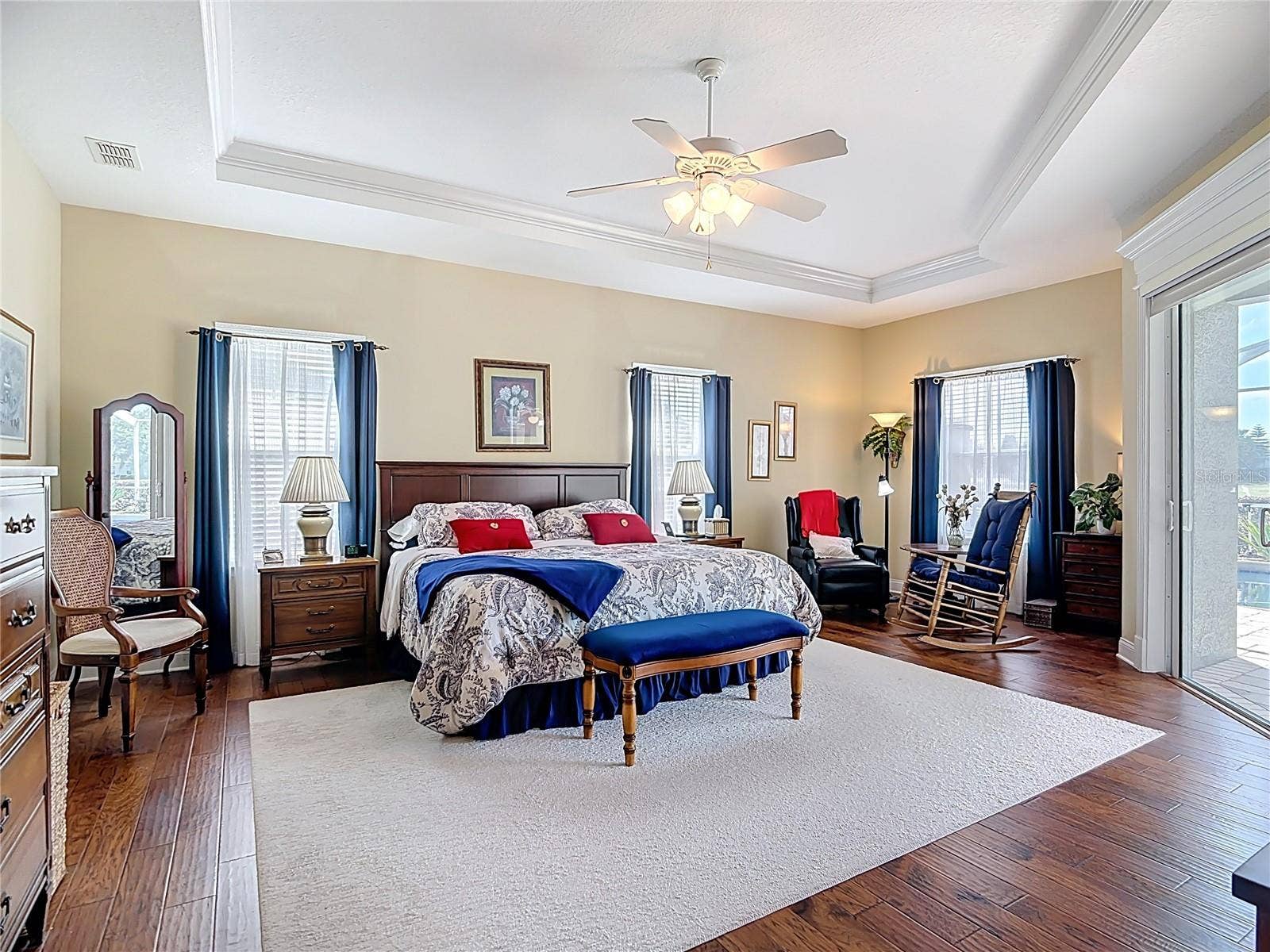 Primary bedroom has large sitting area