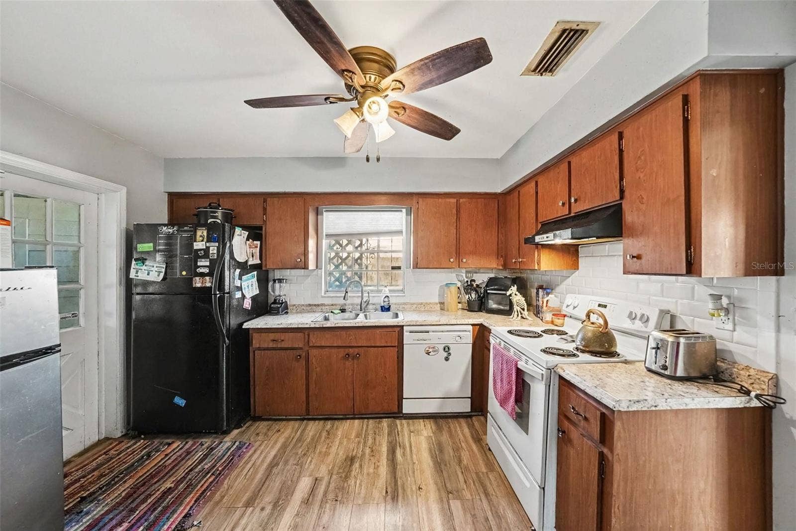 7145 WRENWOOD CIRCLE, Tampa, FL 33617 7145 WRENWOOD CIRCLE, Tampa, FL 33617