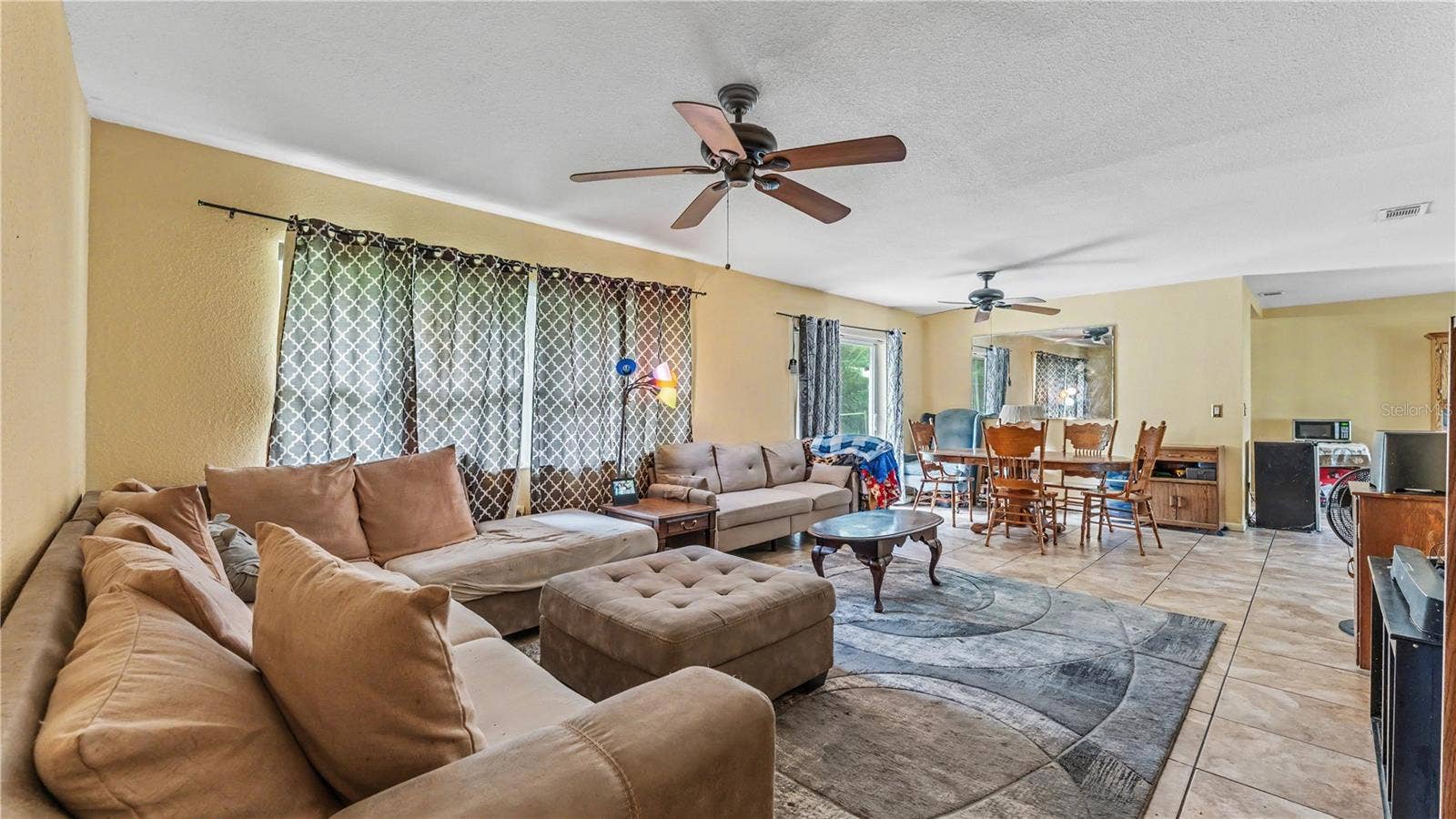 116 MARIS COURT, Lakeland, FL 33809 Living room