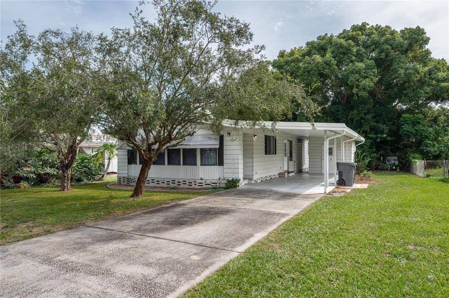 Property photo for 528 SKYLINE DRIVE W, Lakeland, FL