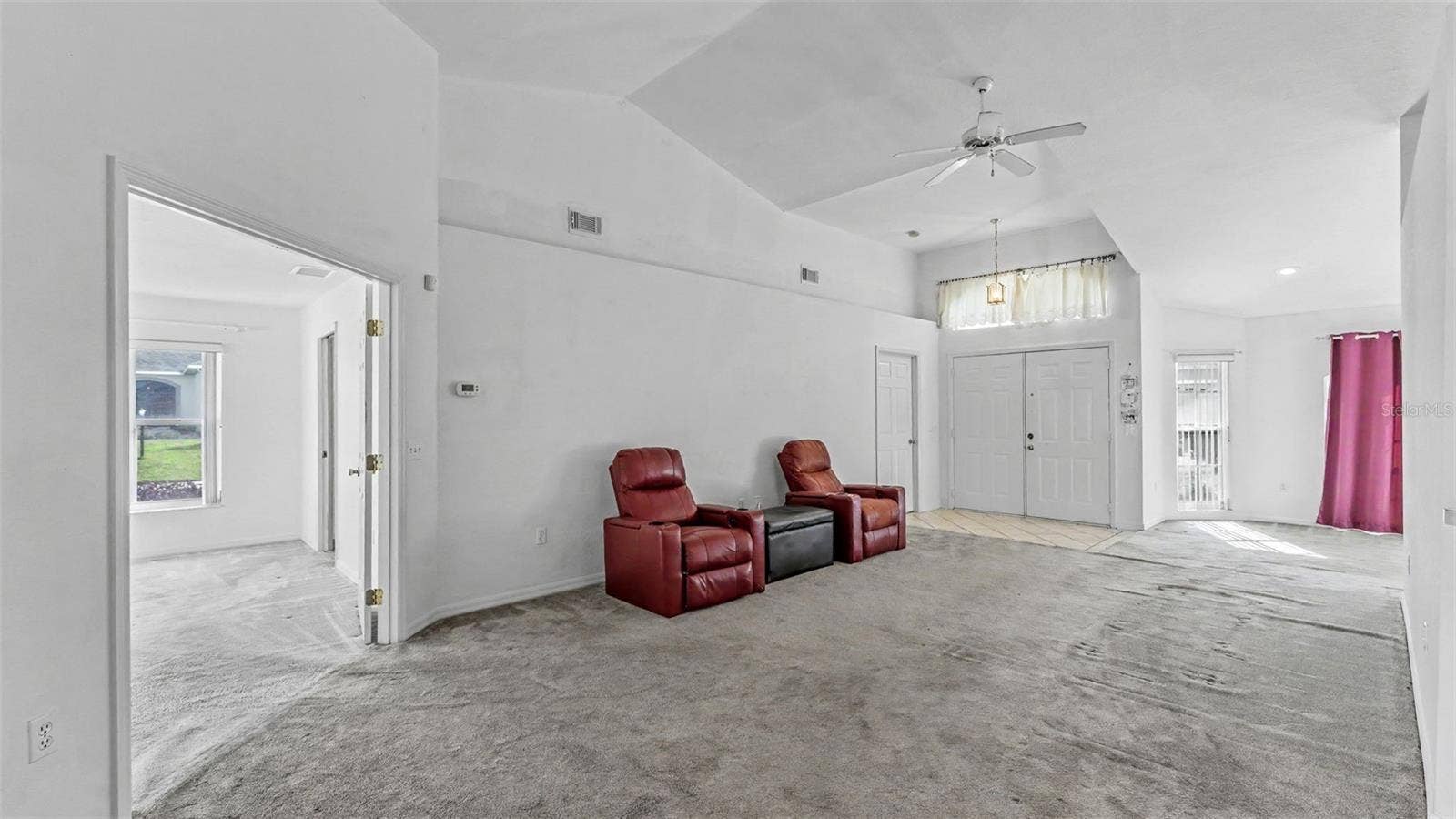 7434 BEAUMONT DRIVE, Lakeland, FL 33810 Living Room