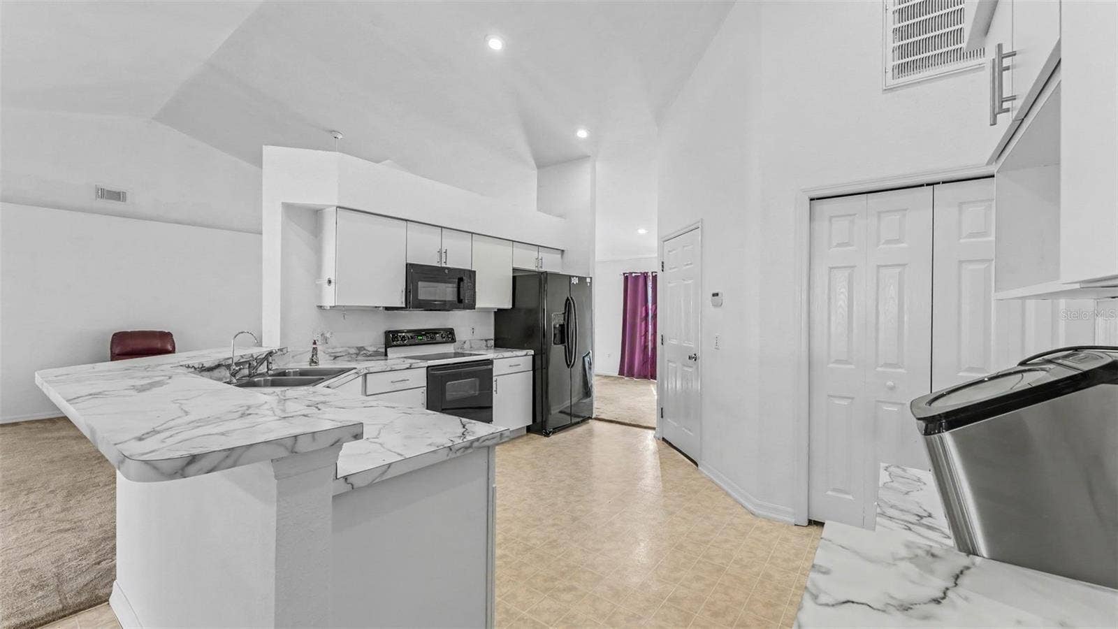 7434 BEAUMONT DRIVE, Lakeland, FL 33810 7434 BEAUMONT DRIVE, Lakeland, FL 33810